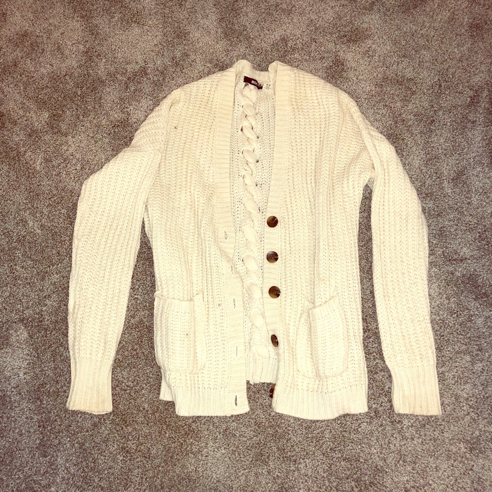 Cotten, off-white sweater